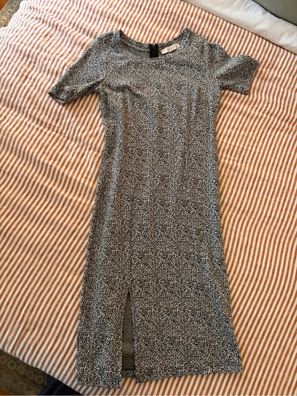 LOFT Black & White Printed Short-Sleeve Midi Dress